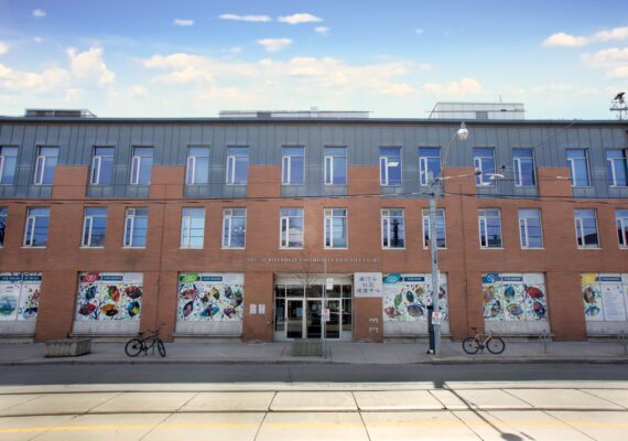 955 Queen St E exterior building